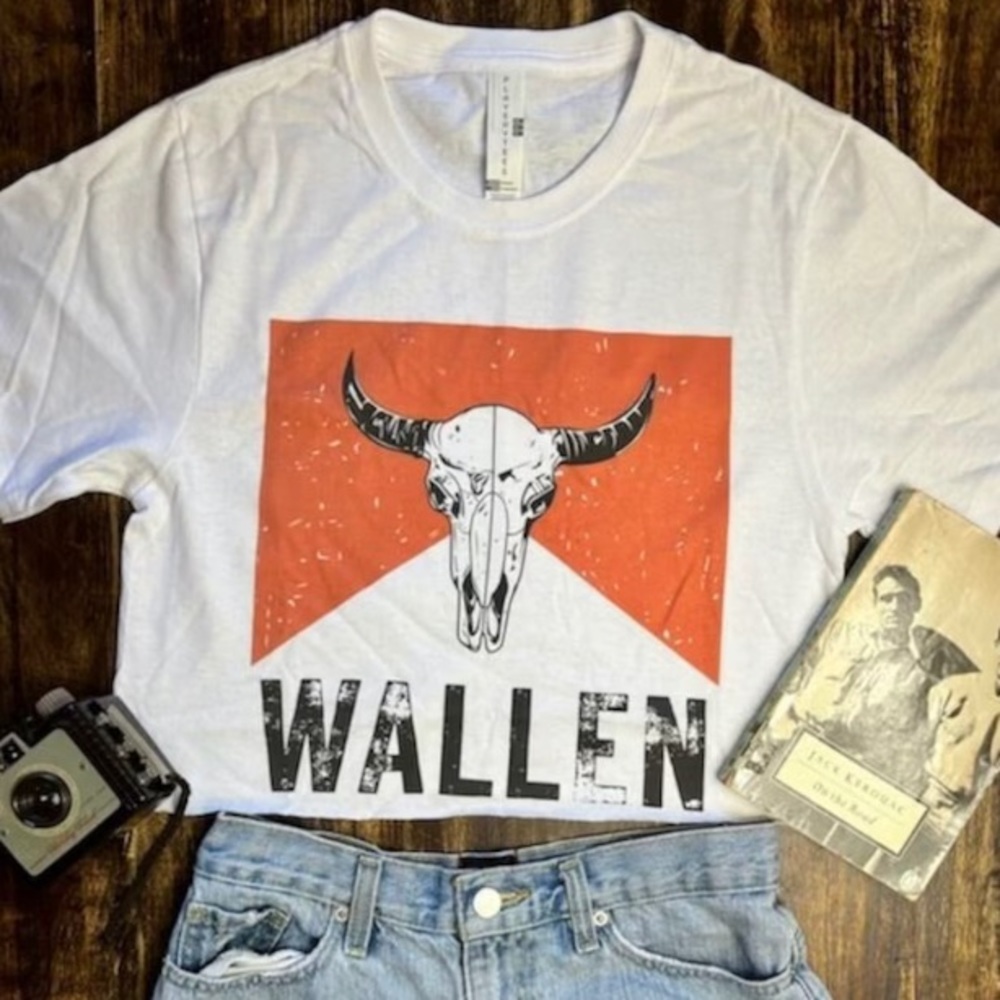Wallen Crop Tee